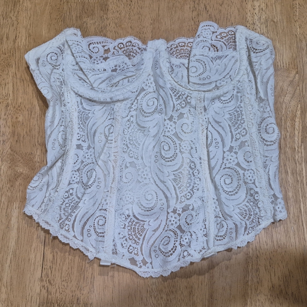 VINTAGE White Lace Bustier Top